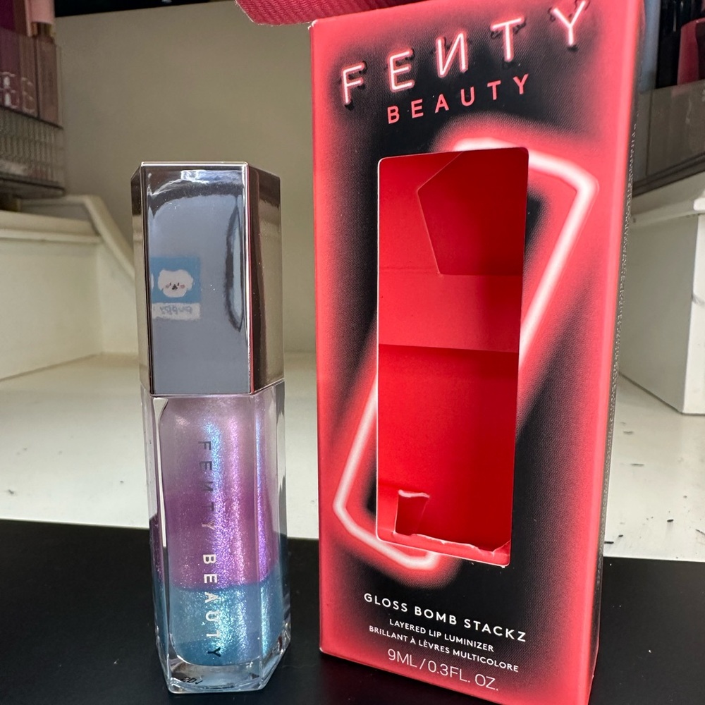 Fenty Beauty Gloss Bomb Stackz Layered Lip Luminizer Unicorn Blizzard  NIB